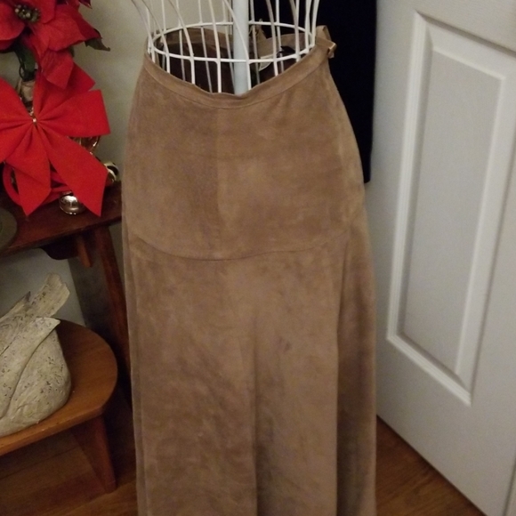 ❣️Fabulous vintage leather maxi skirt - Picture 2 of 8